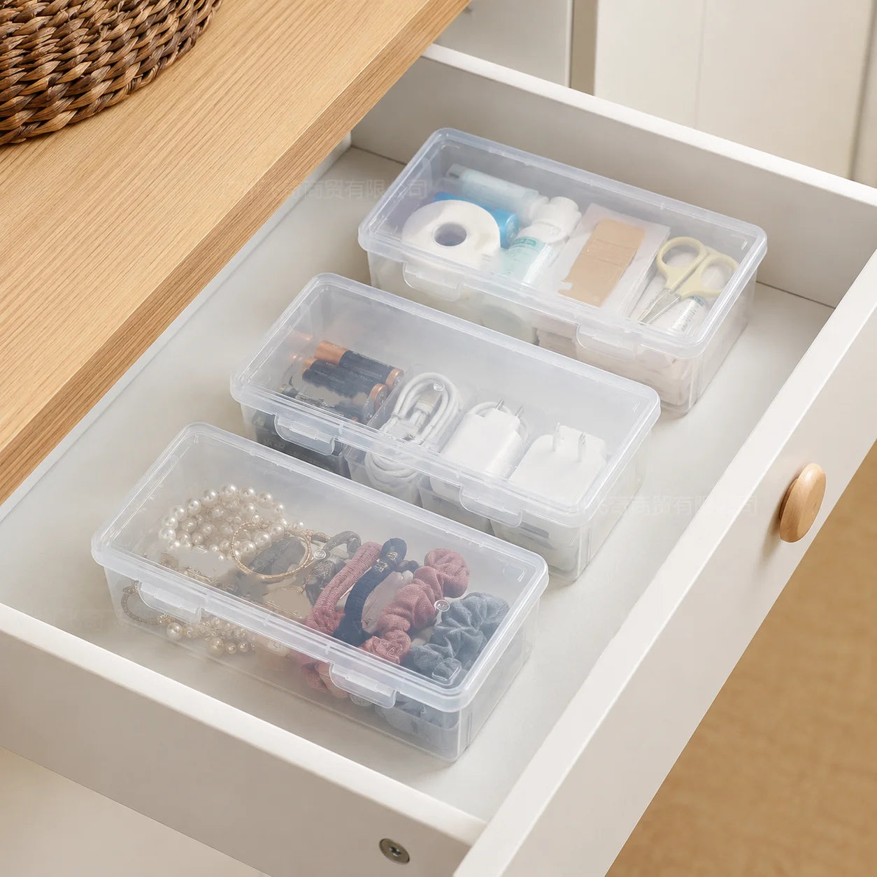 Clear Plastic Storage Boxes With Secure Lids Dust Proof Stackable